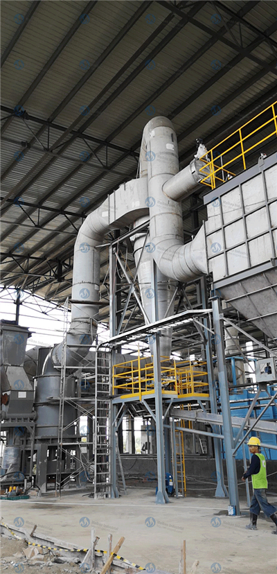 Meaisín triomaithe spraeála cruach dhosmálta